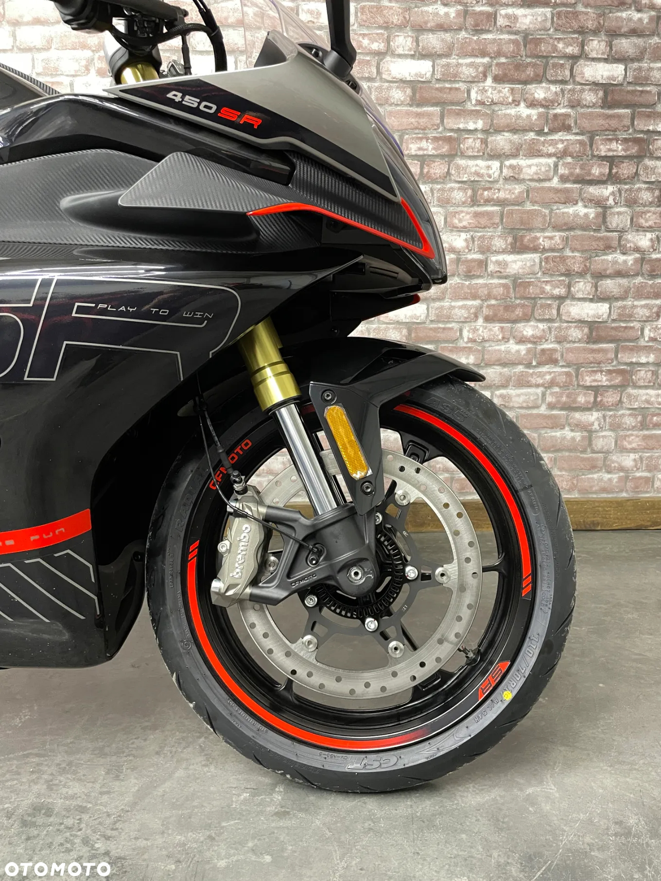 CFMoto SR - 9