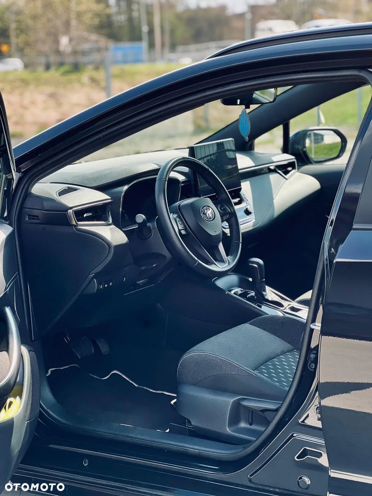Toyota Corolla - 15