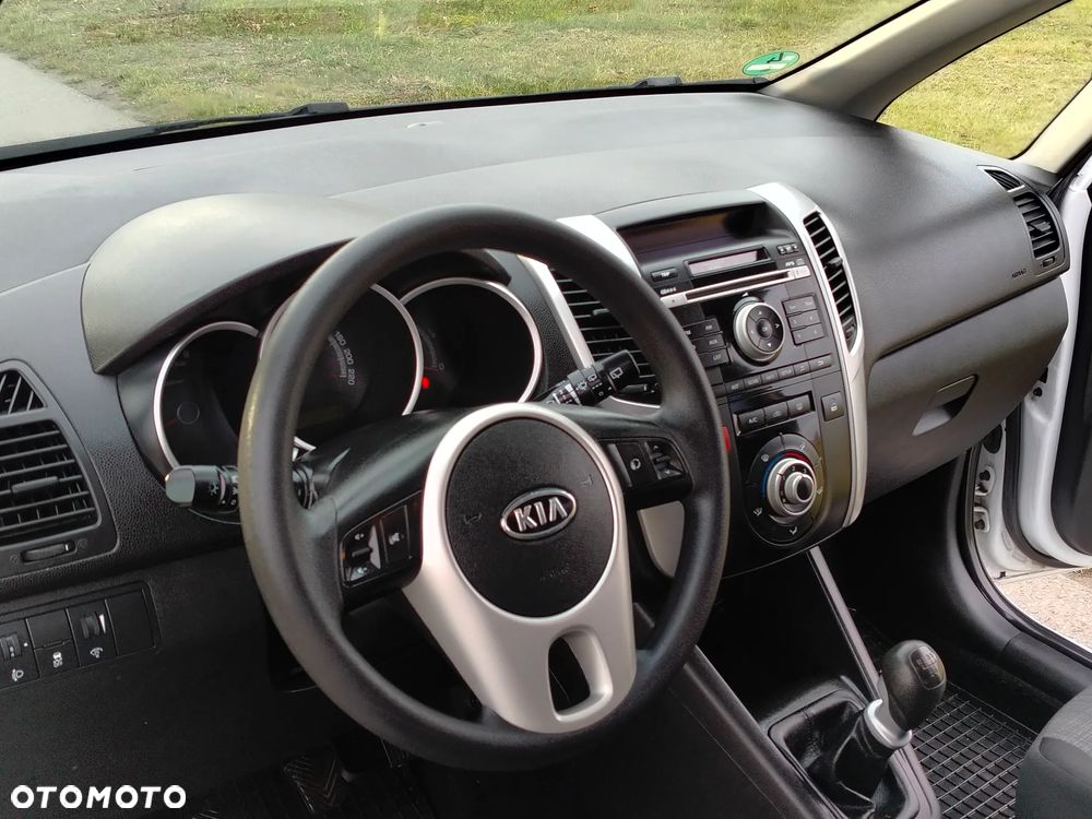 Kia Venga 1.4 CVVT Business Line - 12