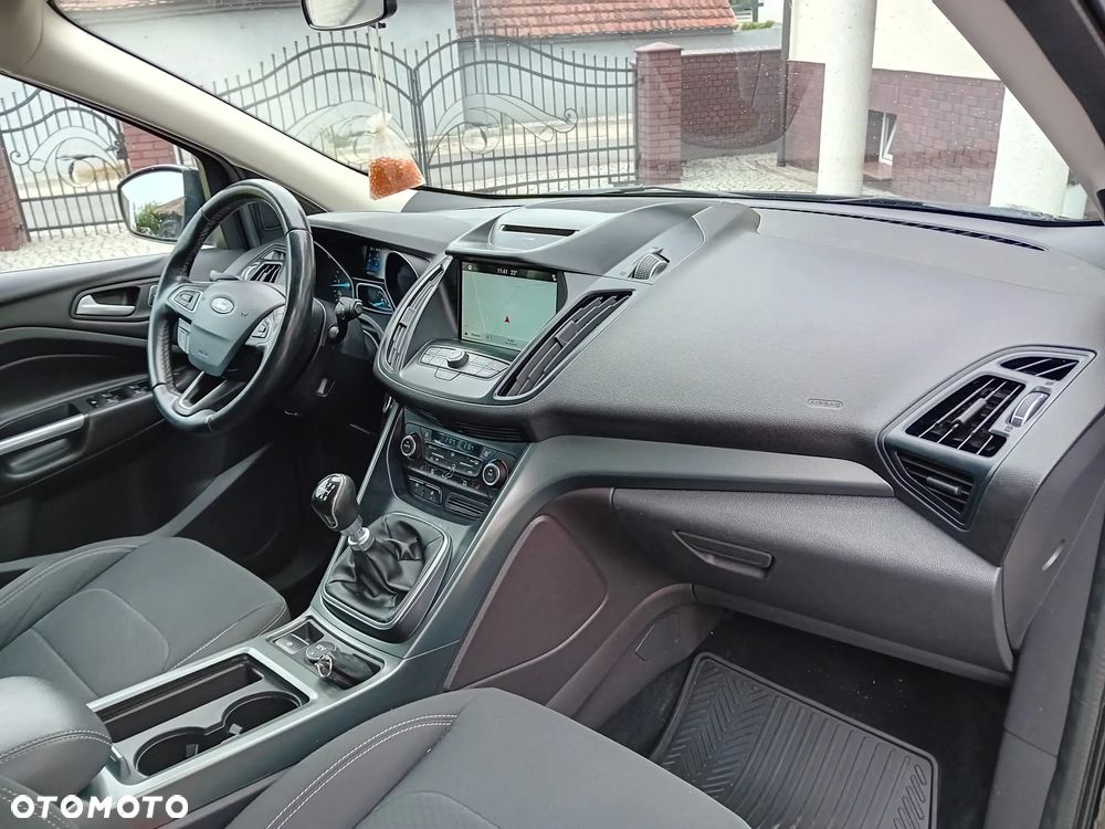 Ford Kuga 2.0 TDCi 4x4 Titanium - 32
