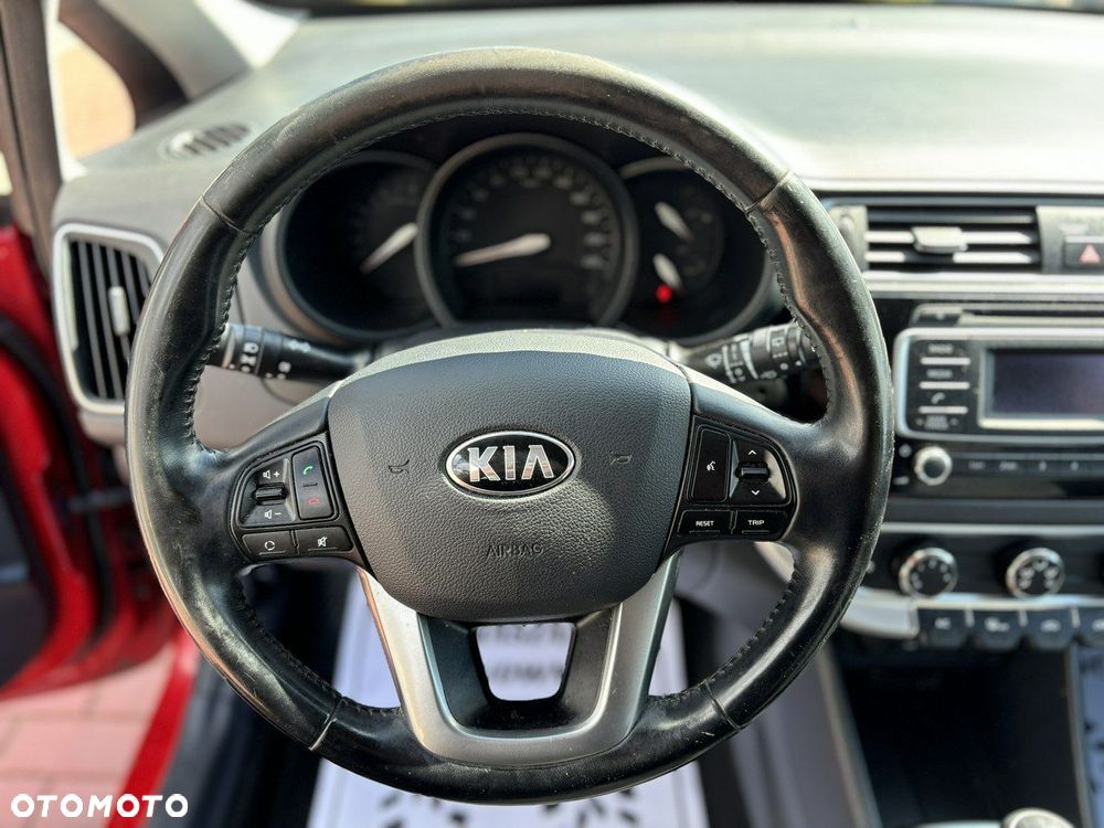 Kia Rio - 15