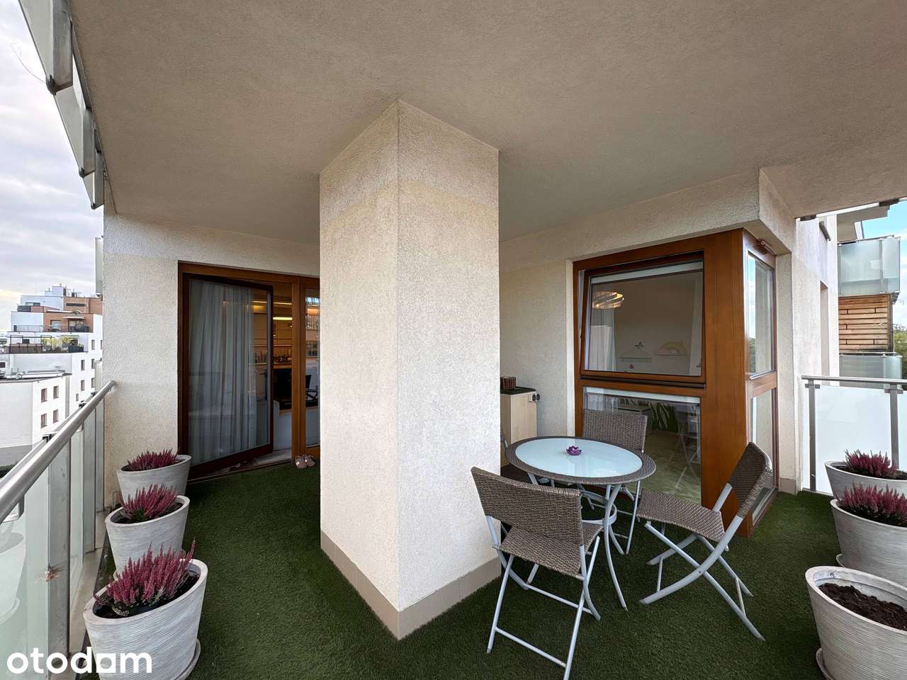 3 pokoje | 2 łazienki | Taras 17 m² | Klimatyzacja | Metro Bemowo