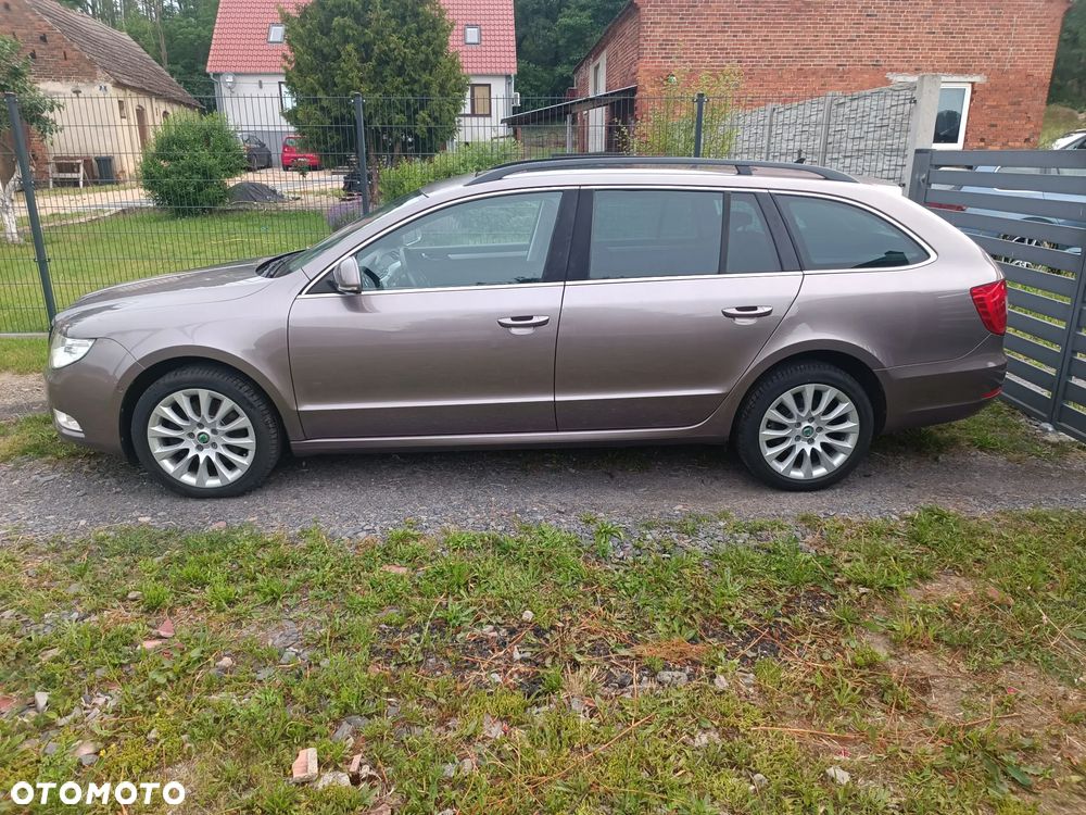 Skoda Superb 2.0 TSI DSG Exclusive - 6