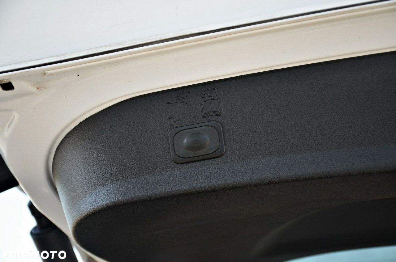 Ford Kuga - 29