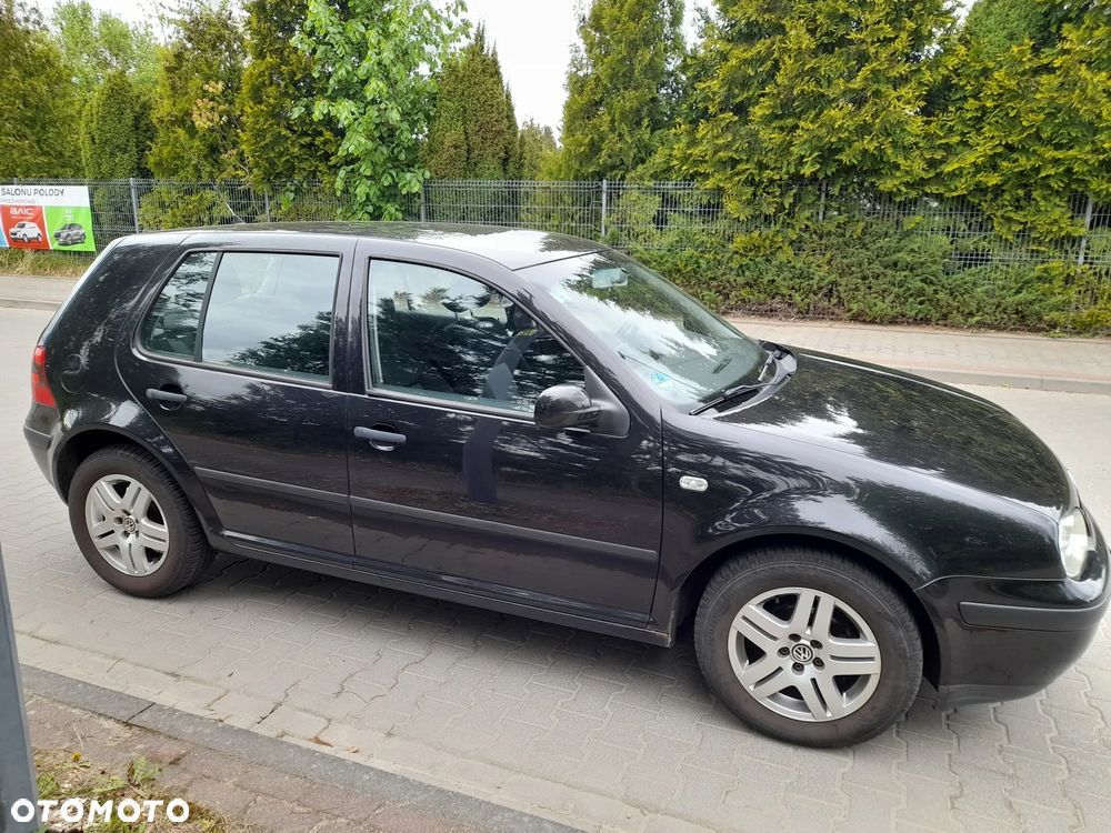 Volkswagen Golf - 4