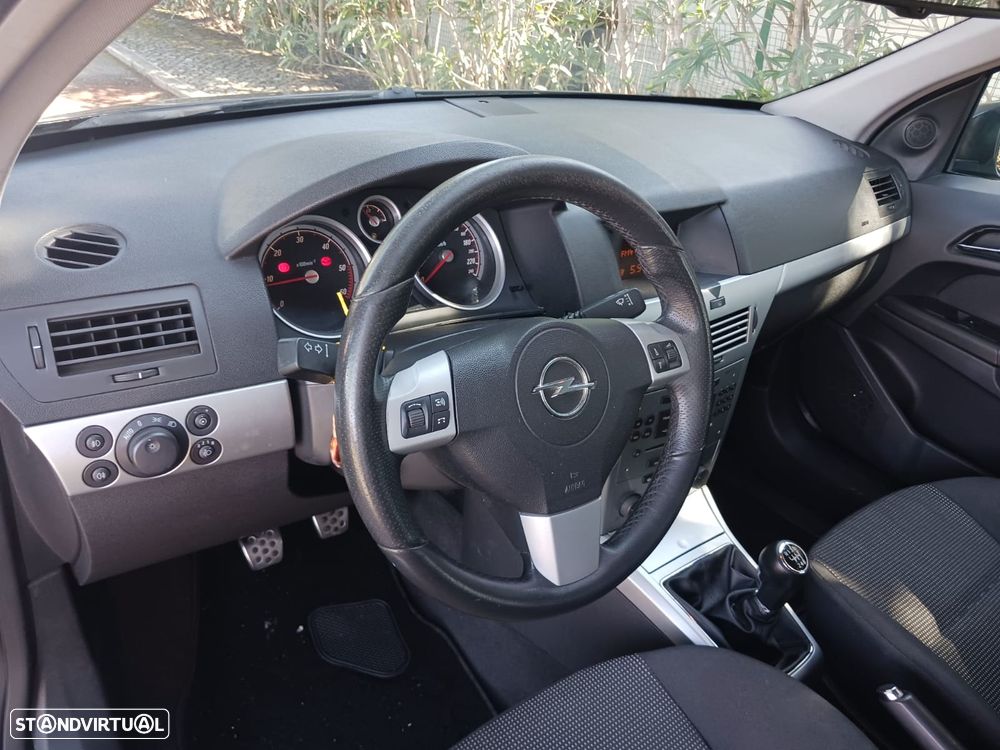 Opel Astra Caravan 1.7 CDTi Cosmo - 32