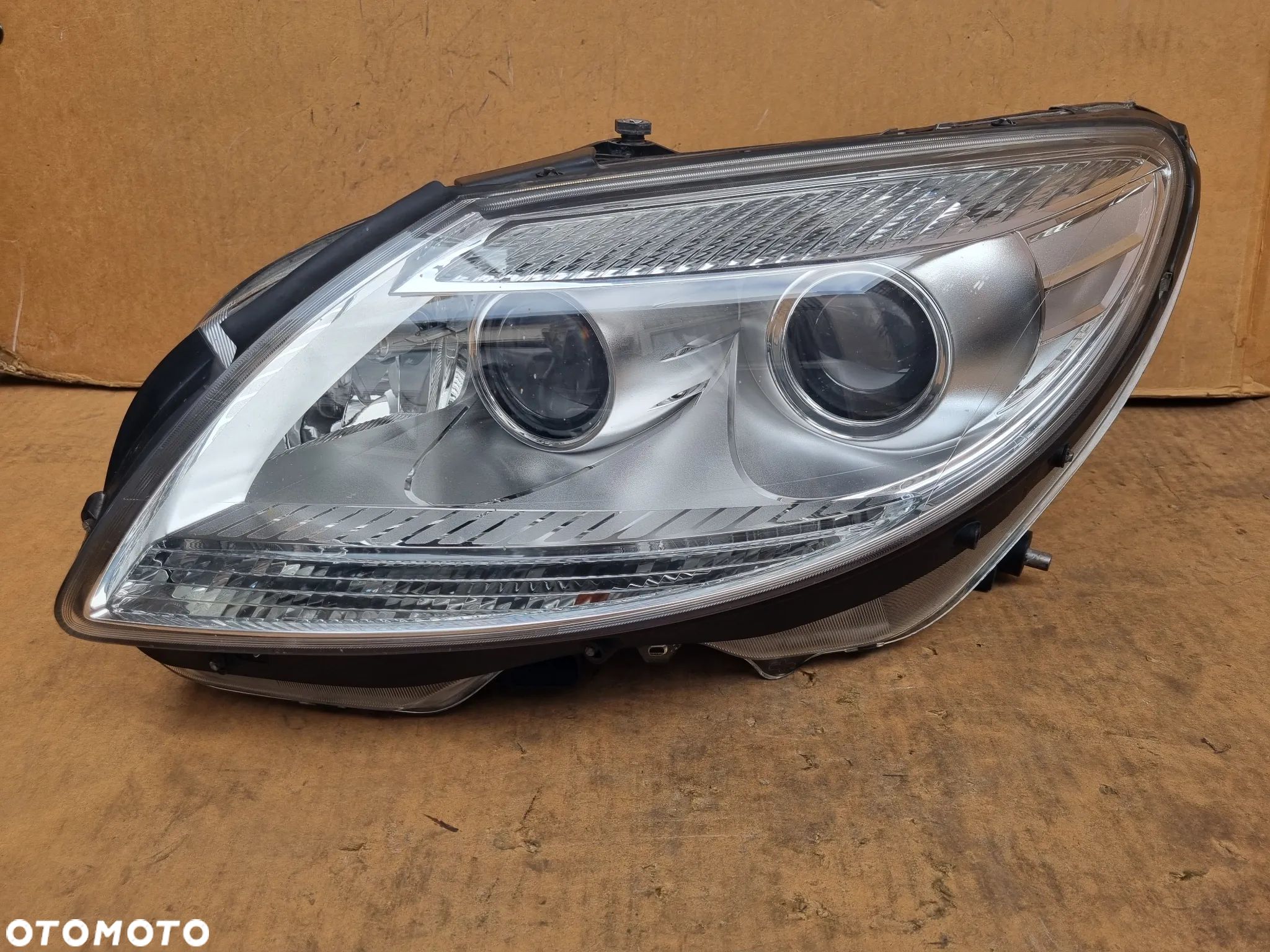 MERCEDES CL 216 W216 LAMPA LEWA XENON - 1