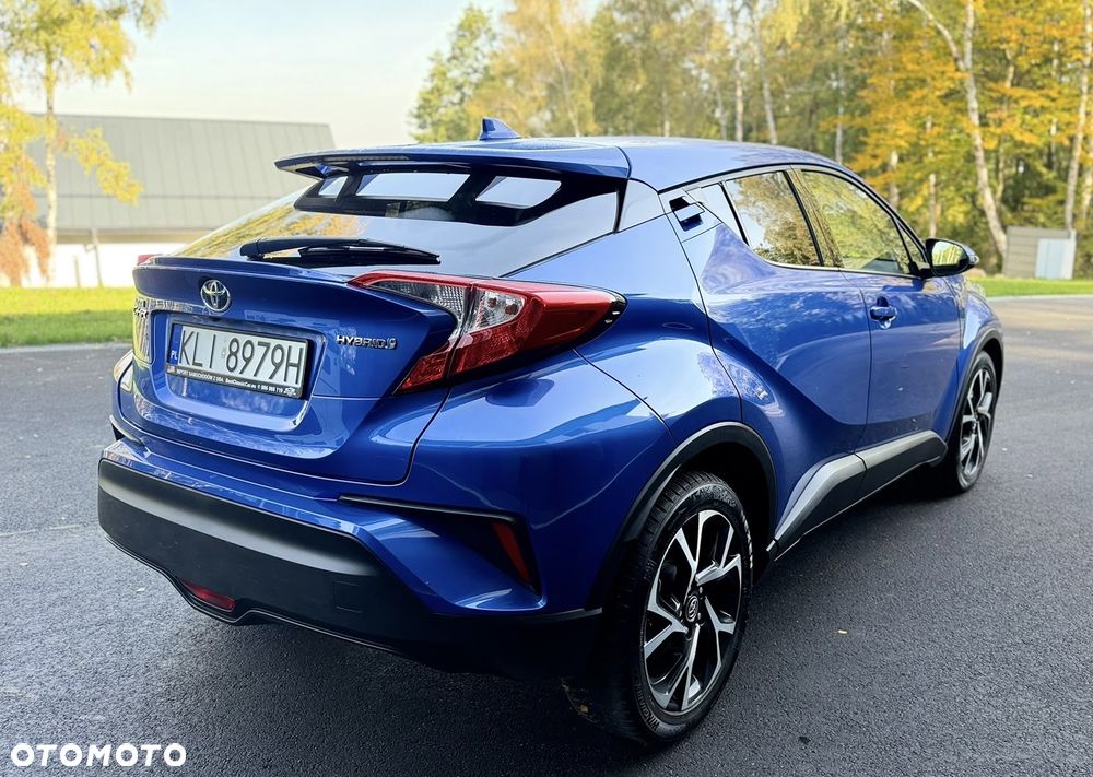 Toyota C-Hr 2018 photo 3