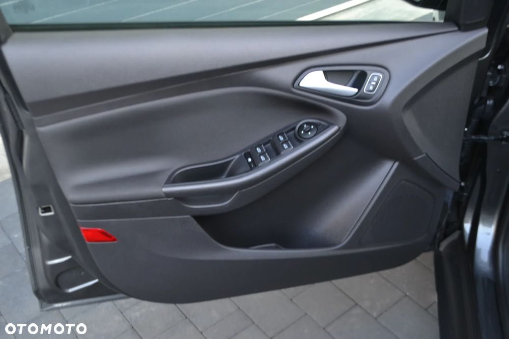 Ford Focus 1.5 EcoBoost Start-Stopp-System COOL&CONNECT - 31