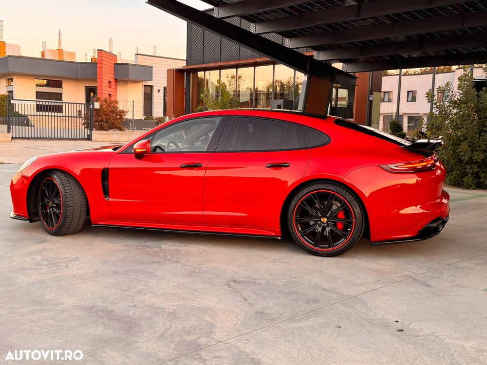 Porsche Panamera 4S - 3