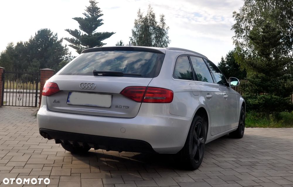 Audi A4 Avant 2.0 TDI - 4