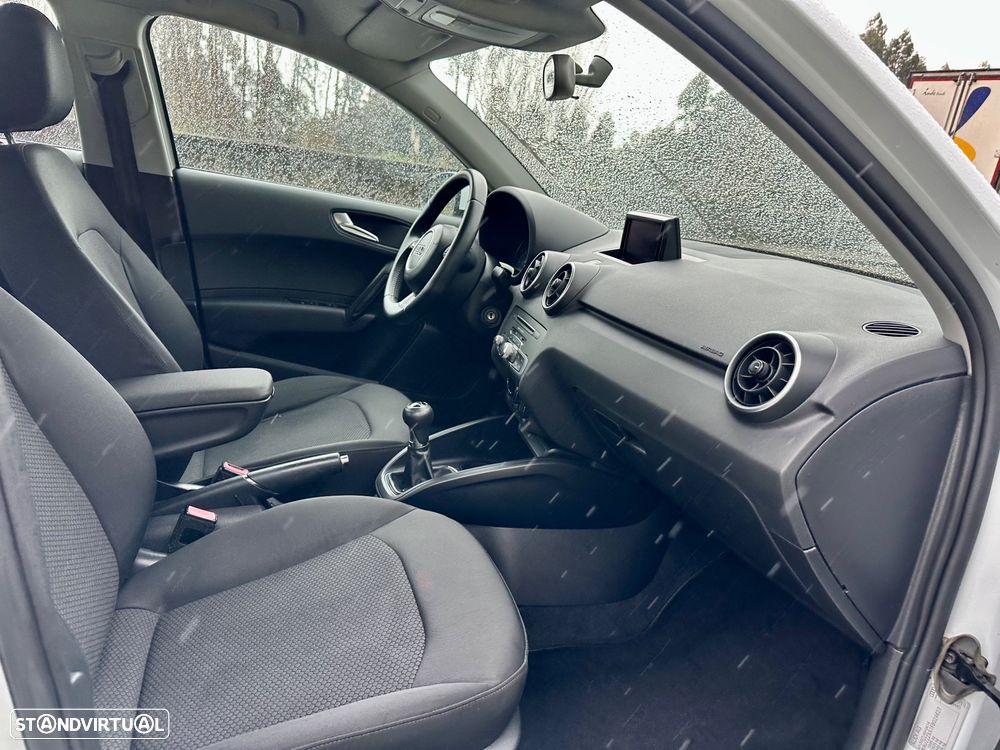 Audi A1 Sportback 1.6 TDI design - 28