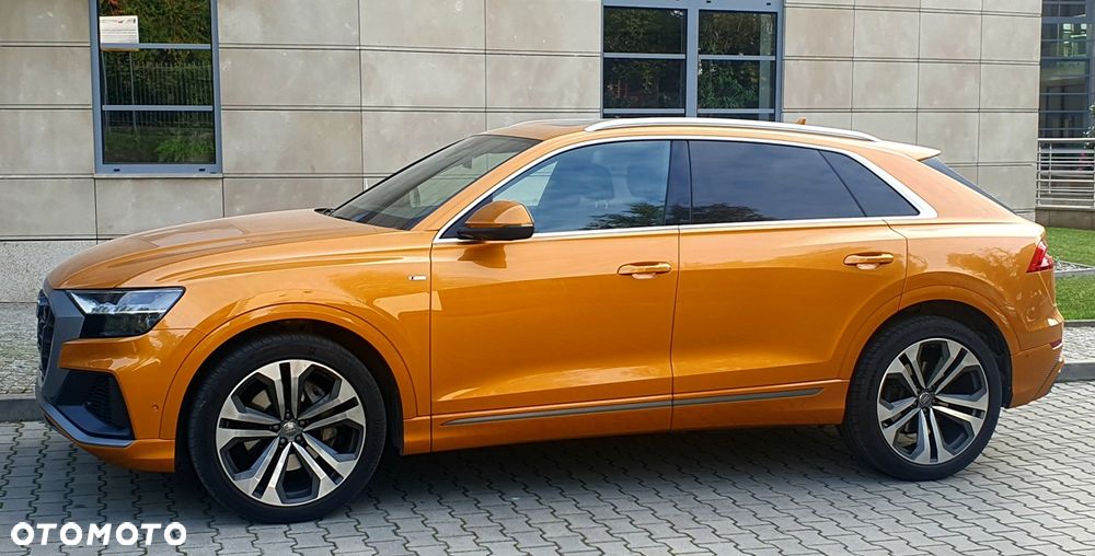 Audi Q8 - 8