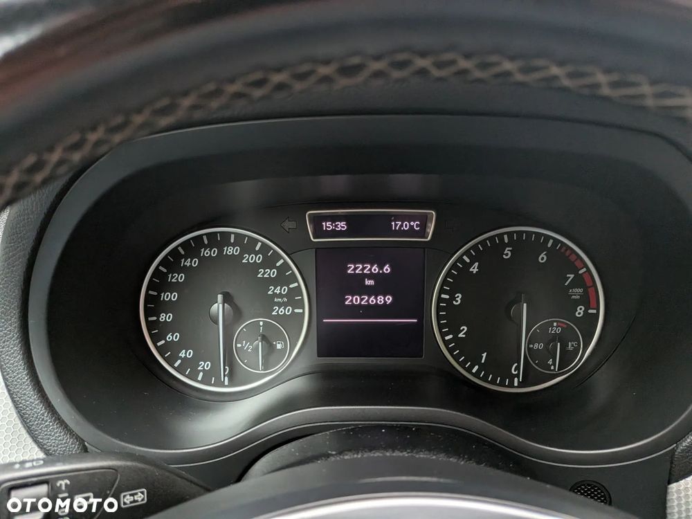 Mercedes-Benz Klasa B 200 (BlueEFFICIENCY) - 8