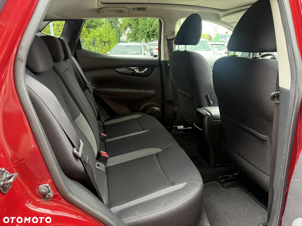 Nissan Qashqai 1.3 DIG-T N-WAY - 26