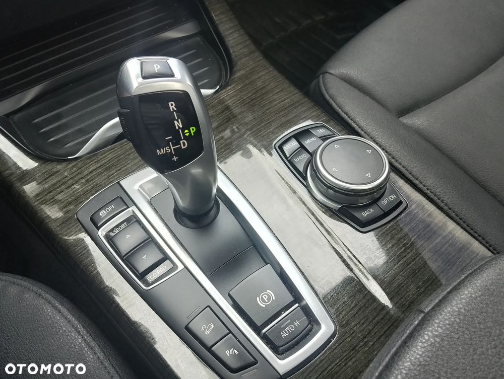 BMW X3 xDrive28i xLine - 24