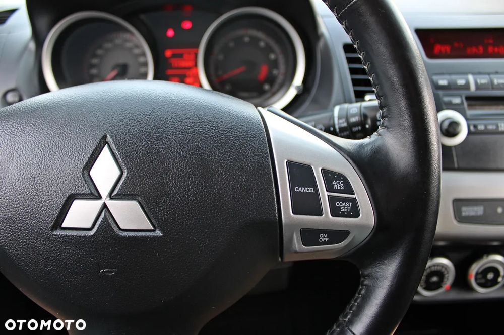 Mitsubishi Lancer 1.8 Intense - 25
