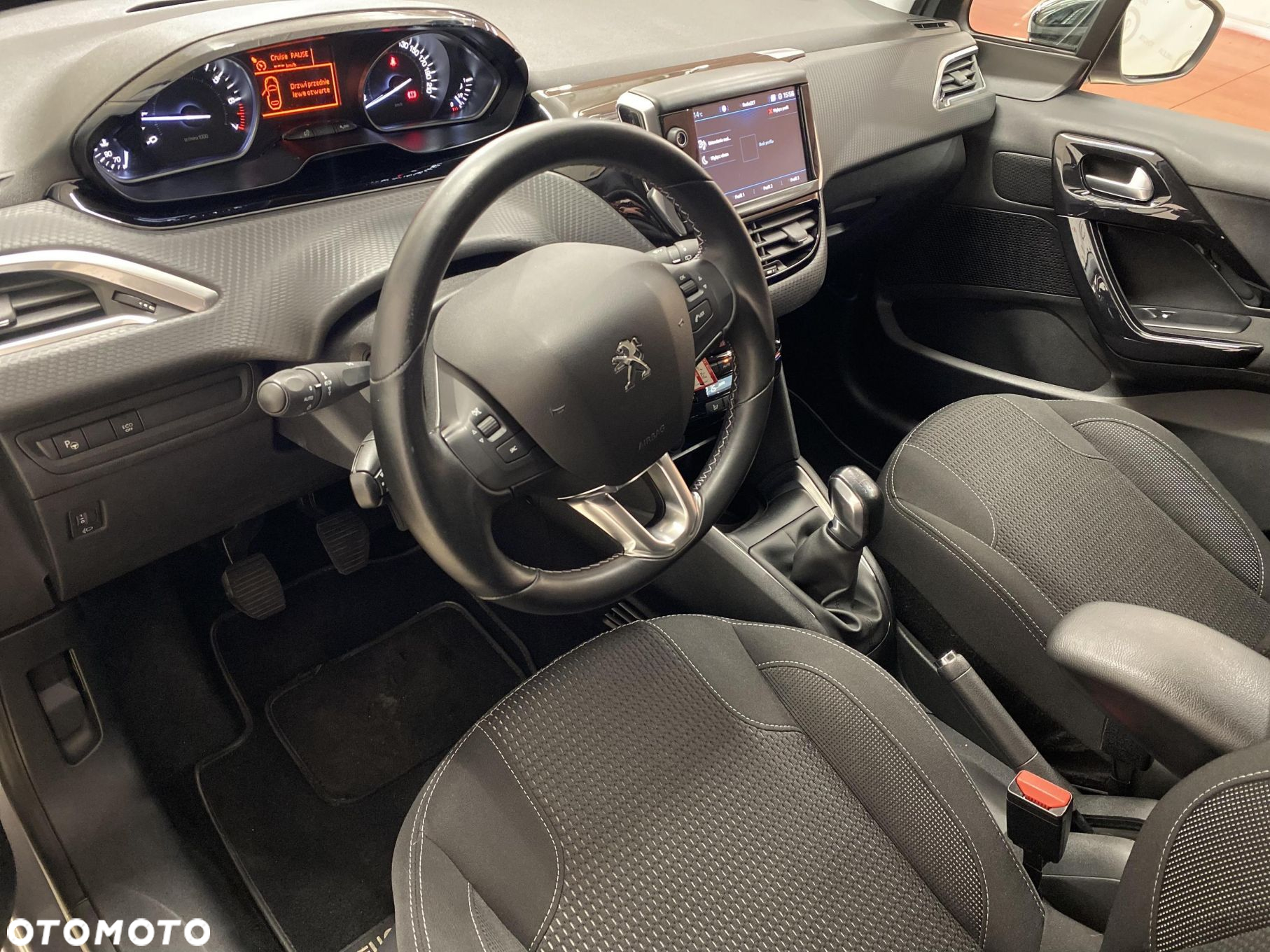 Peugeot 208 1.2 PureTech Allure - 10