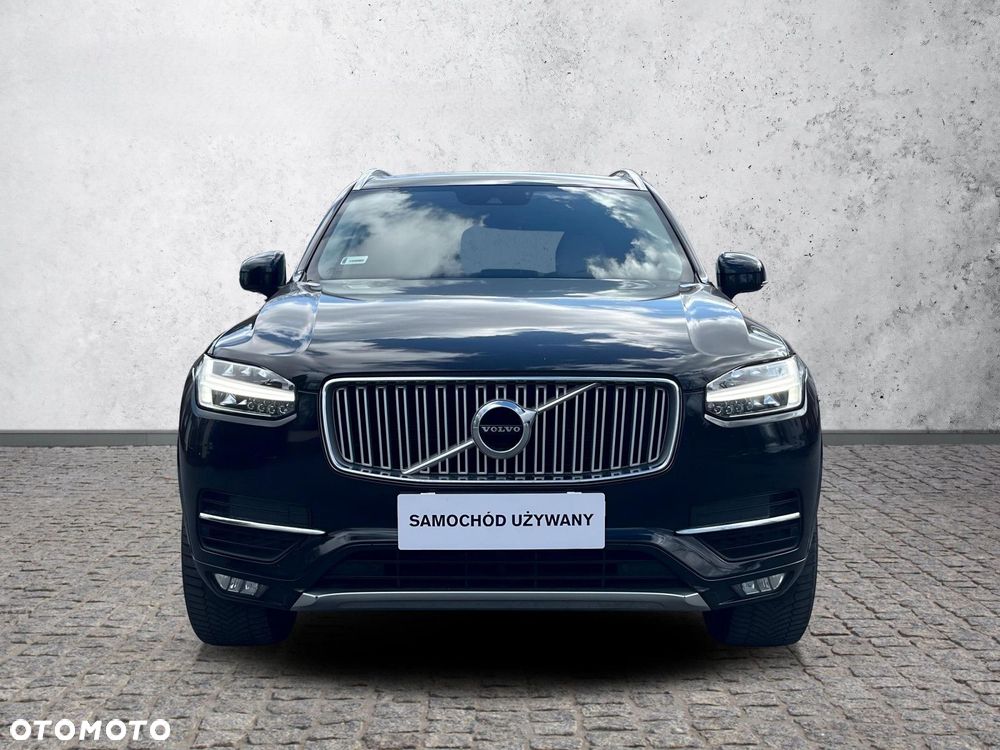 Volvo XC 90 - 9