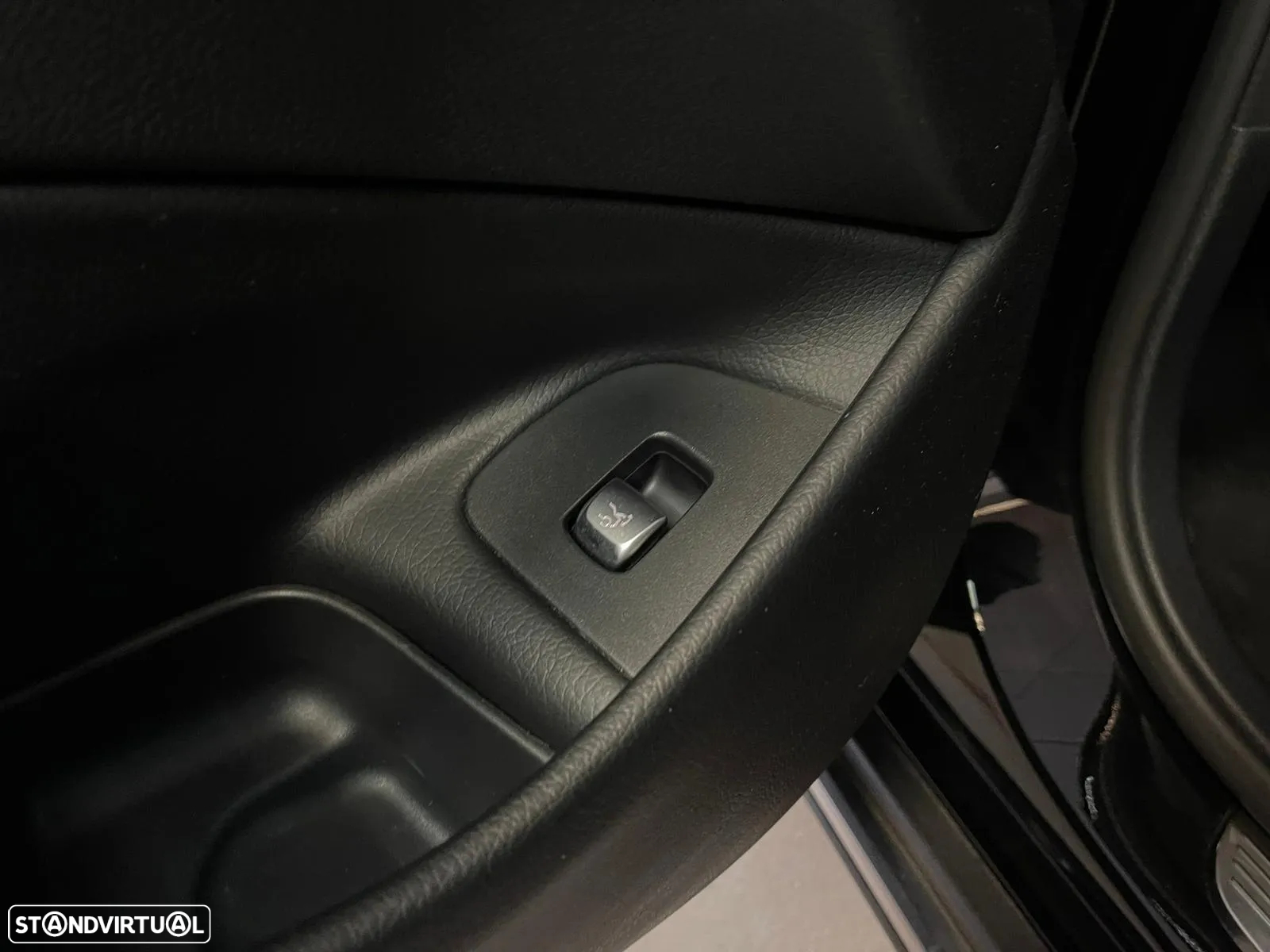 Mercedes-Benz E 220 d 4-Matic All Terrain Avantgarde - 9