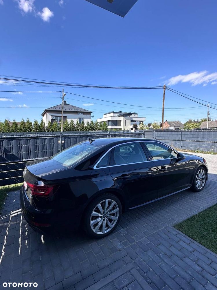 Audi A4 Limousine - 4