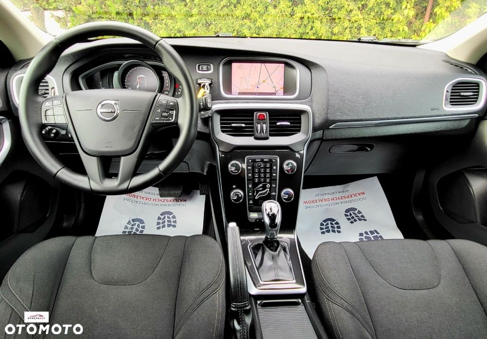 Volvo V40 - 9