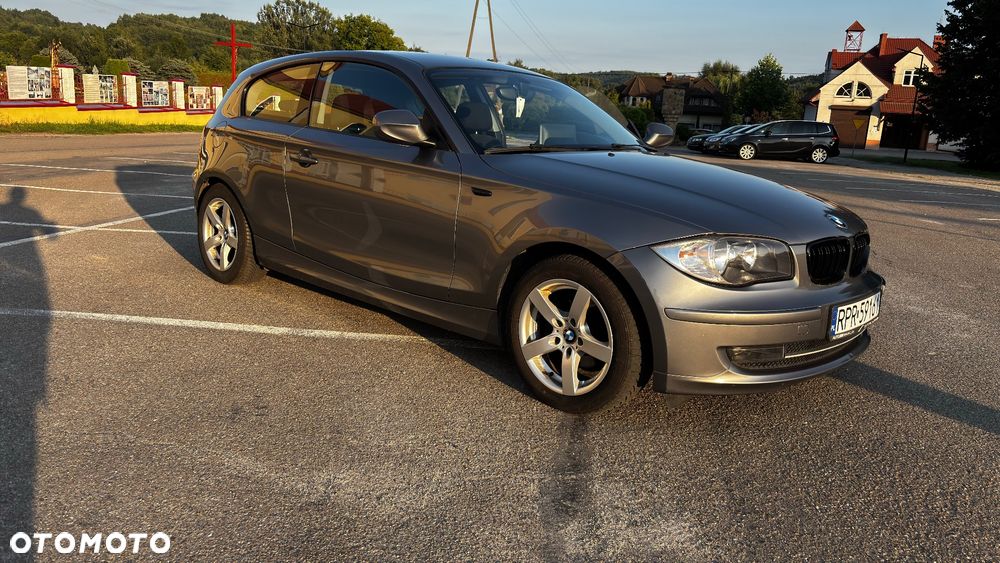 BMW Seria 1 116d - 5