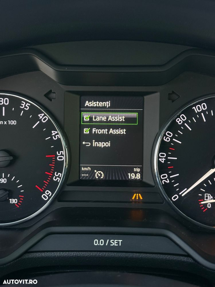 Skoda Octavia 2.0 TDI 4X4 DSG RS - 17