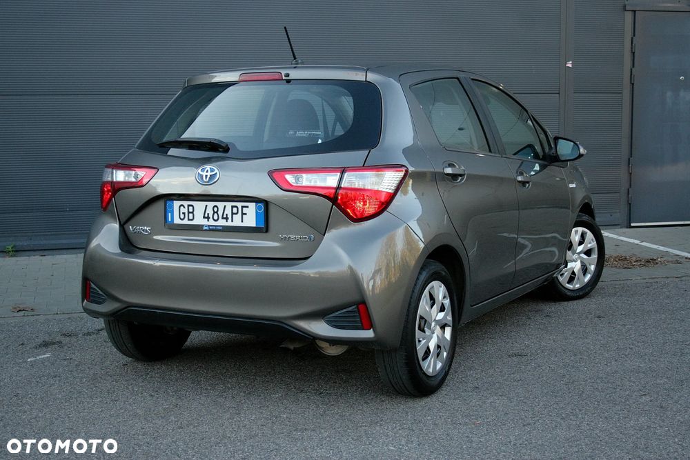 Toyota Yaris - 8