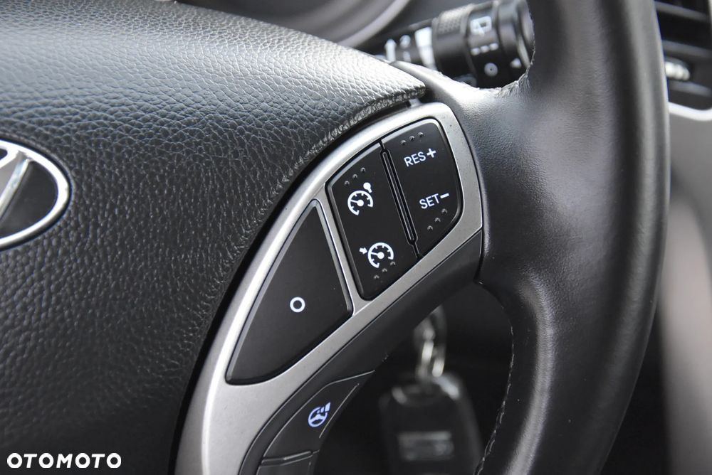 Hyundai i30 blue 1.6 GDI YES Gold - 31