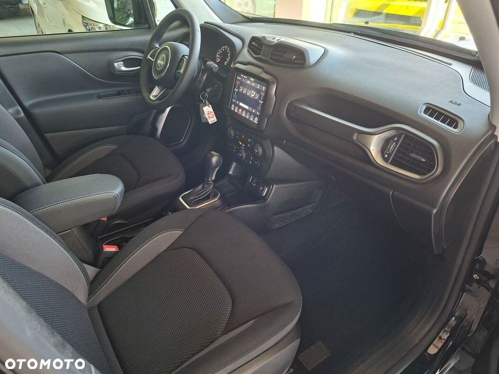 Jeep Renegade - 23