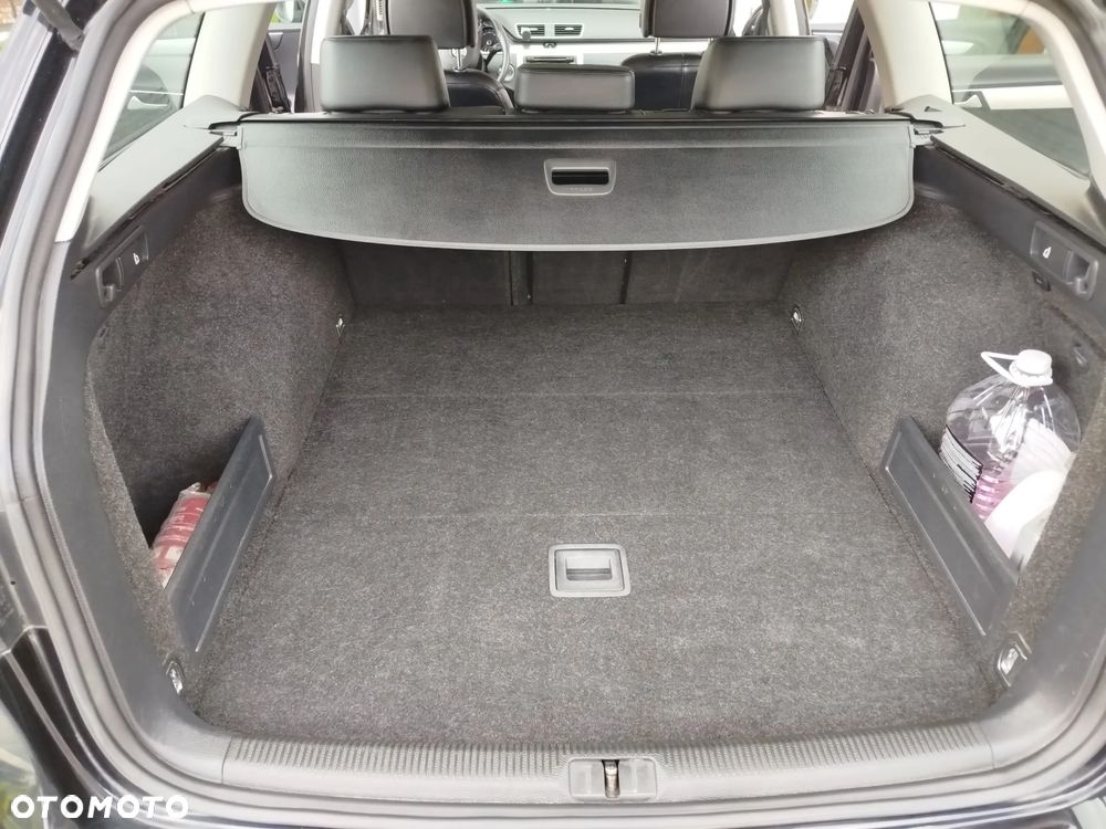 Volkswagen Passat 2.0 TDI Comfortline - 10