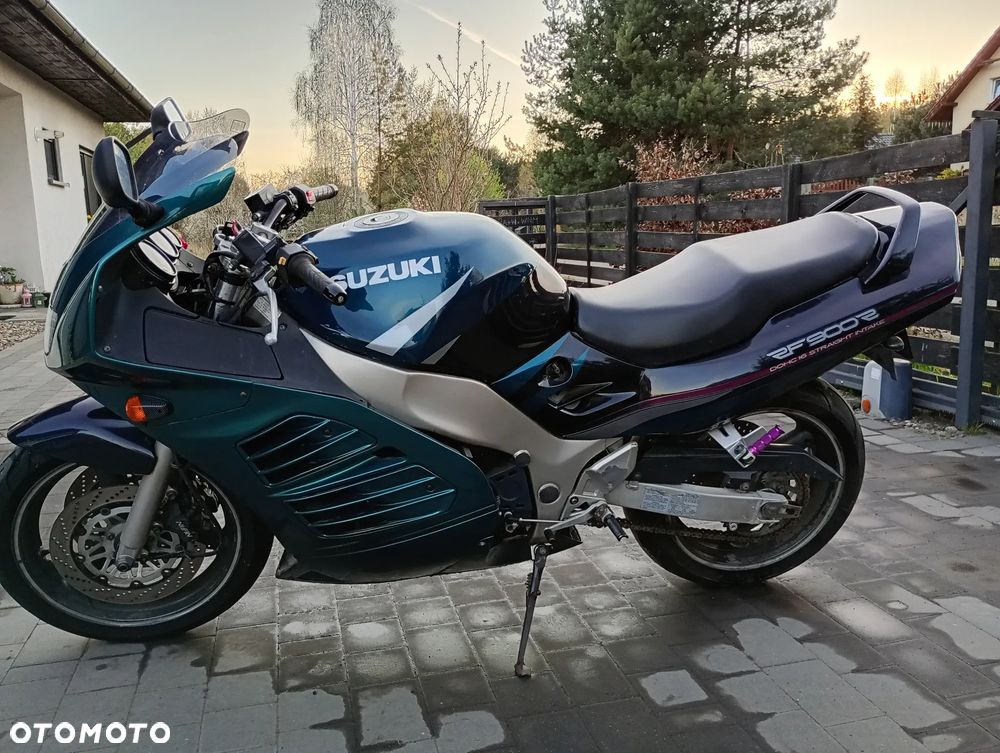 Suzuki RF - 5
