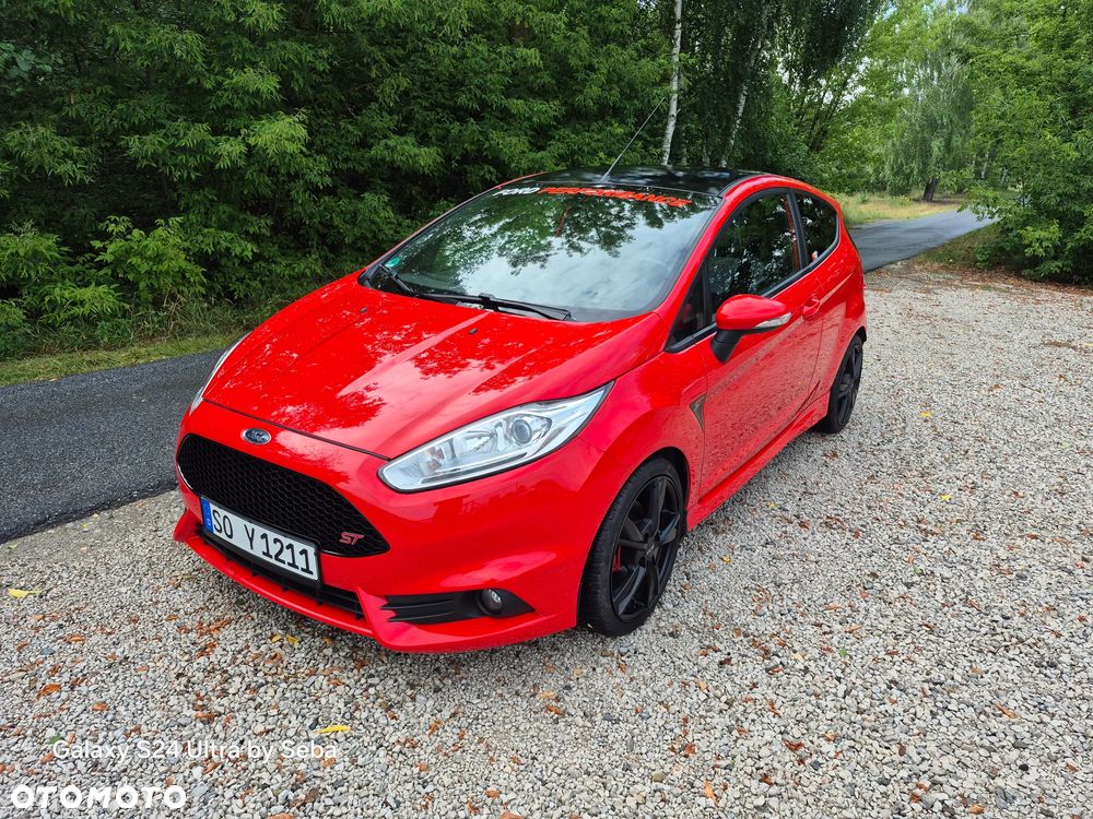 Ford Fiesta 1.6 EcoBoost mit Leder-Sport-Paket ST - 2