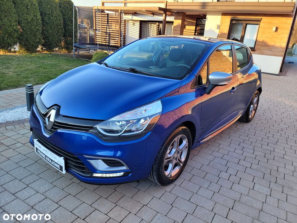 Renault Clio - 10