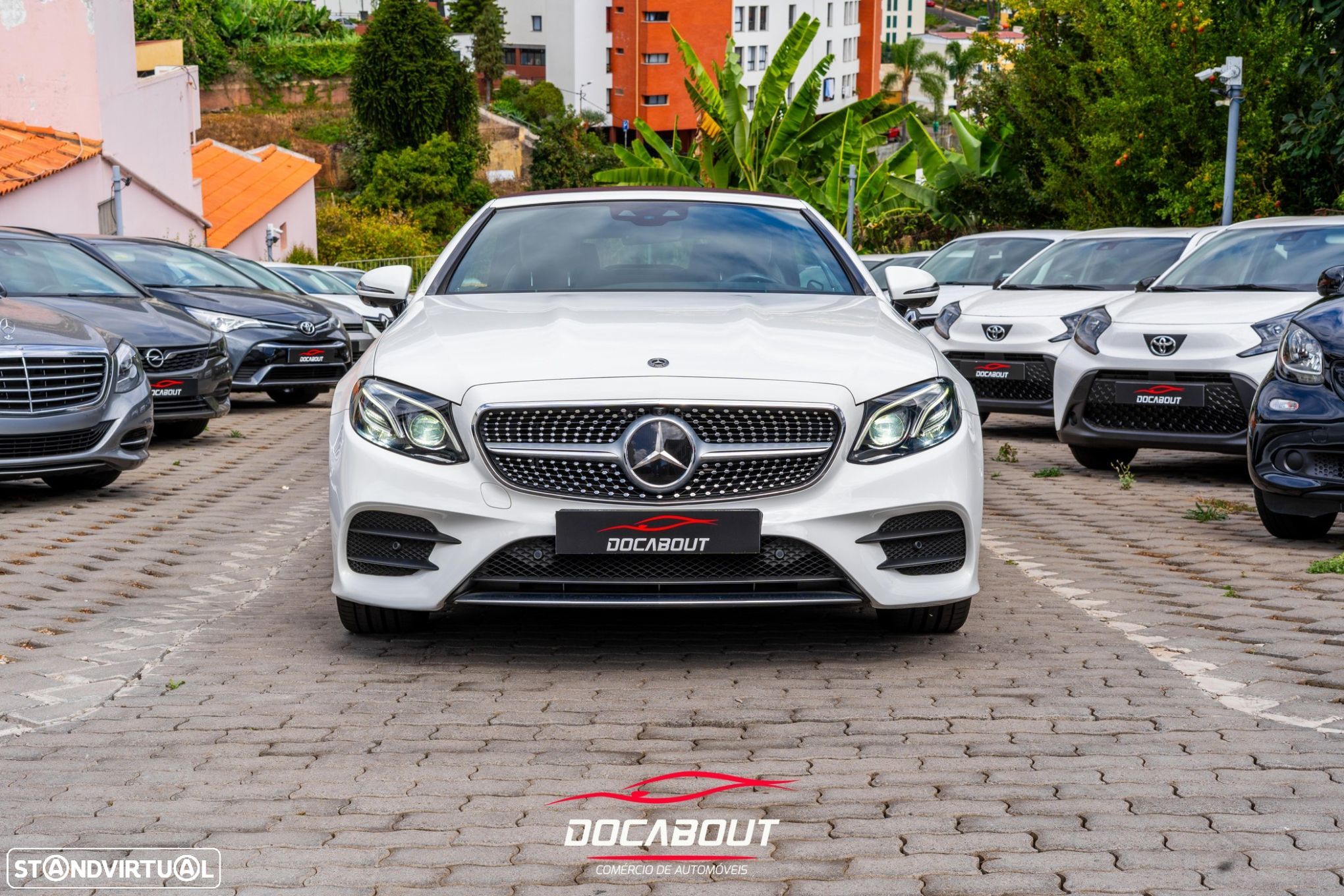 Mercedes-Benz E 220 d AMG Line - 1
