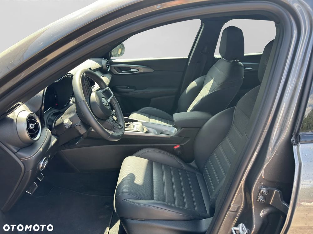 Alfa Romeo Tonale 1.6 JTD Sprint DCT - 10