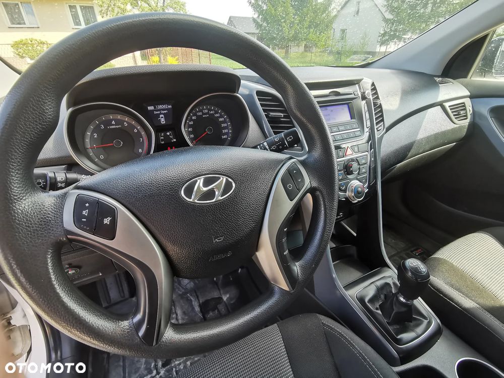 Hyundai i30 1.4 Comfort - 11