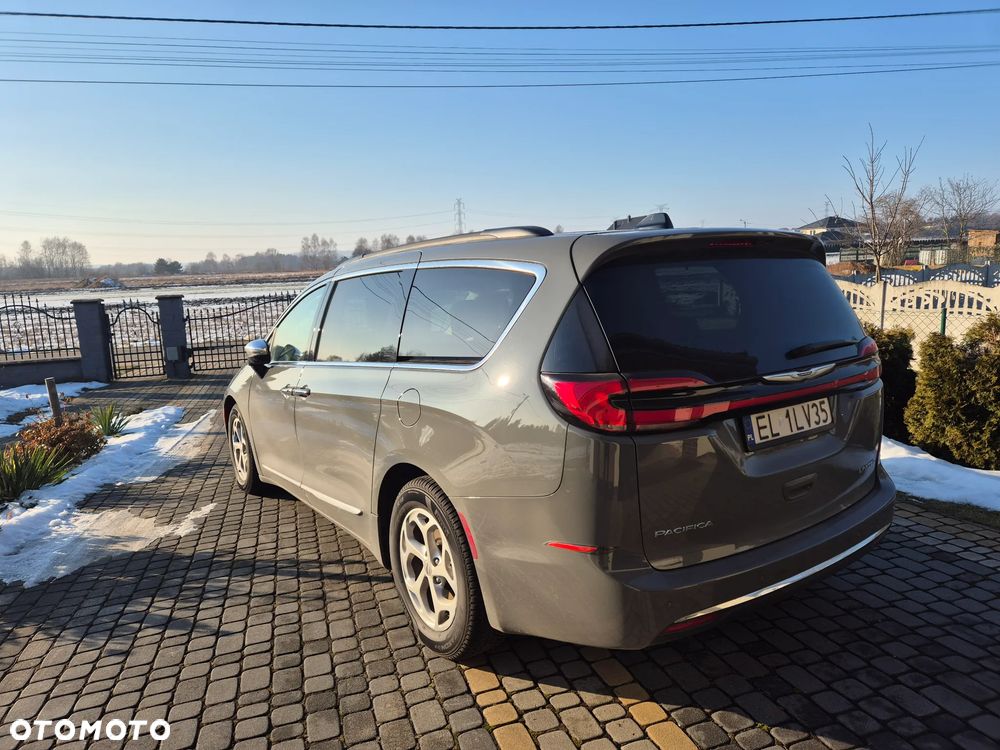 Chrysler Pacifica - 9