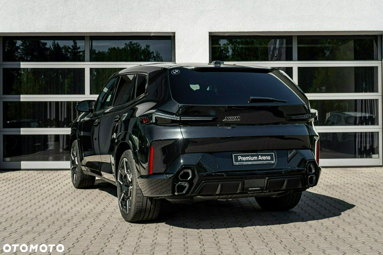BMW XM - 7