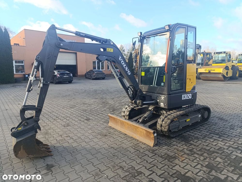 Volvo ECR25D
