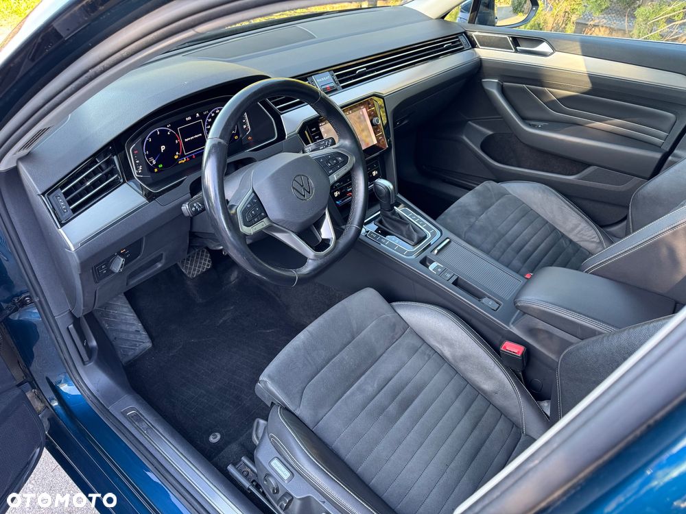 Volkswagen Passat Variant 2.0 TDI EVO Elegance DSG - 20