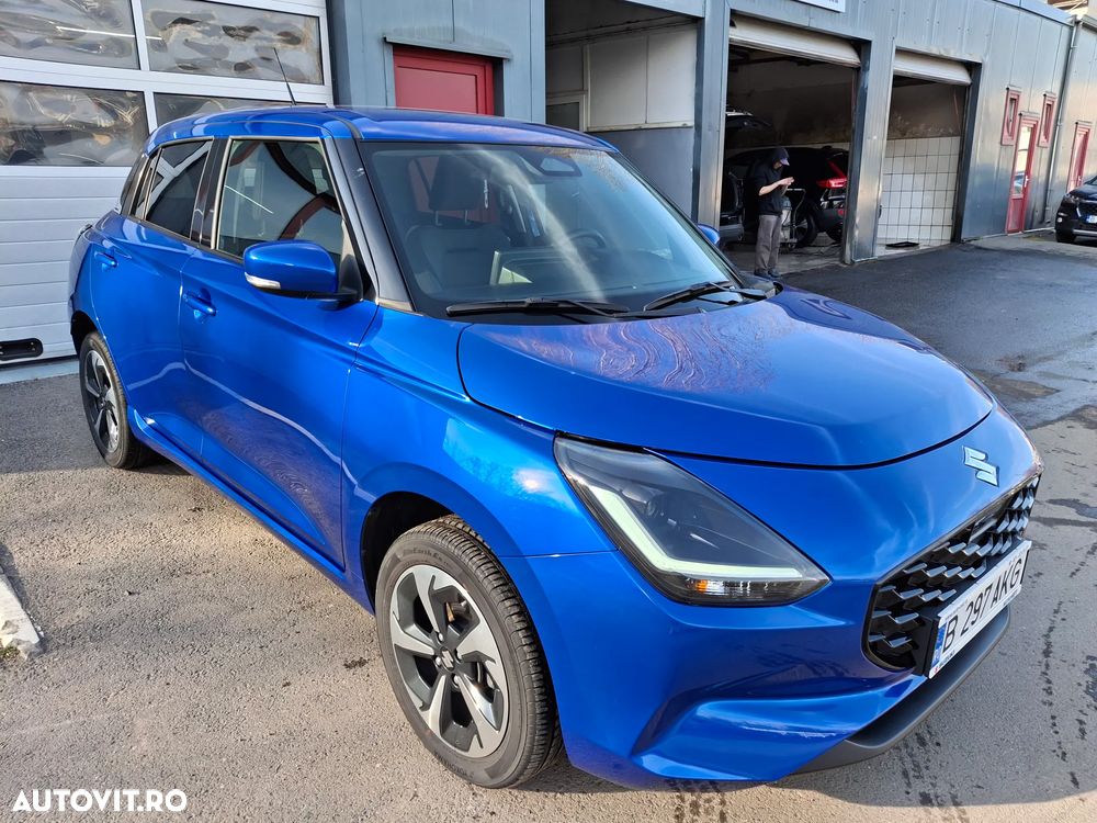 Suzuki Swift 1.2 Dualjet 12V 5MT AllGrip MHEV Spirit - 3