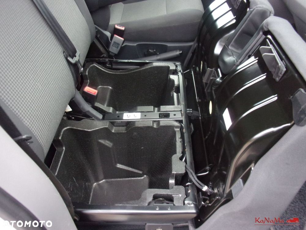 Volkswagen Transporter - 26