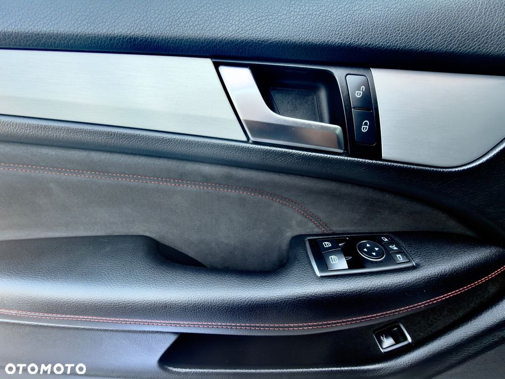 Mercedes-Benz Klasa C 250 Sport 7G-TRONIC - 19