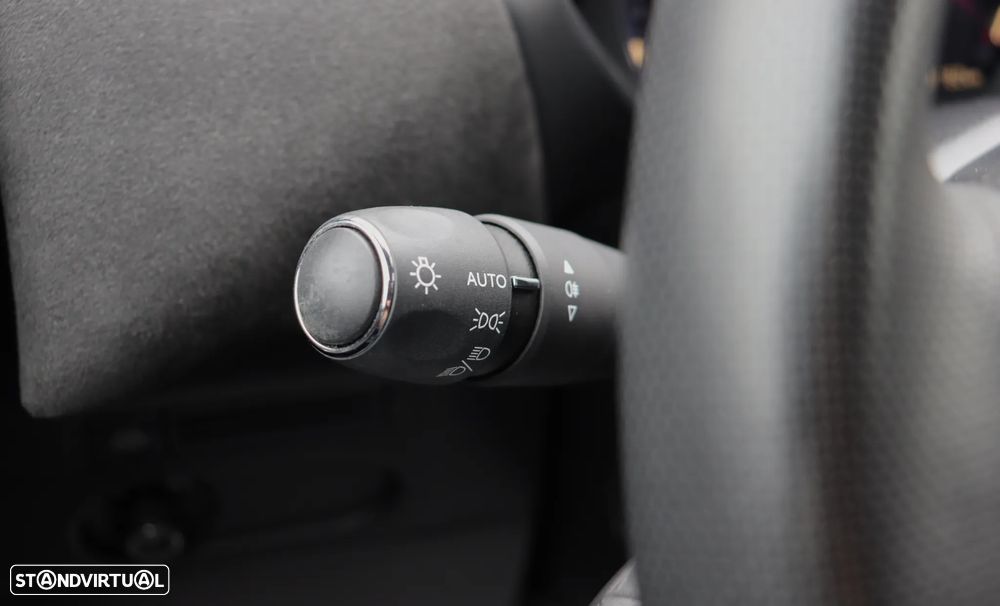 DS DS3 Crossback PureTech 130 Aut. PERFORMANCE LINE + - 34