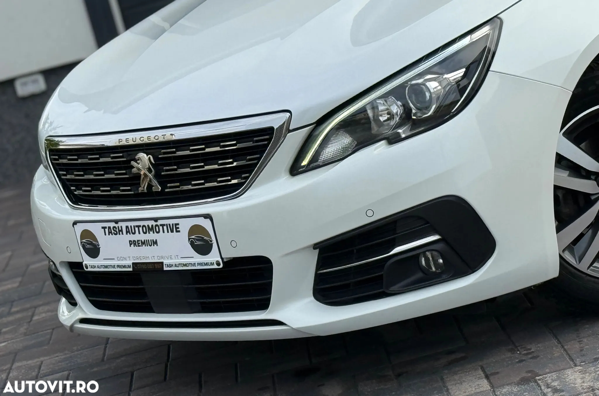 Peugeot 308 PureTech 110 Stop & Start Allure - 11