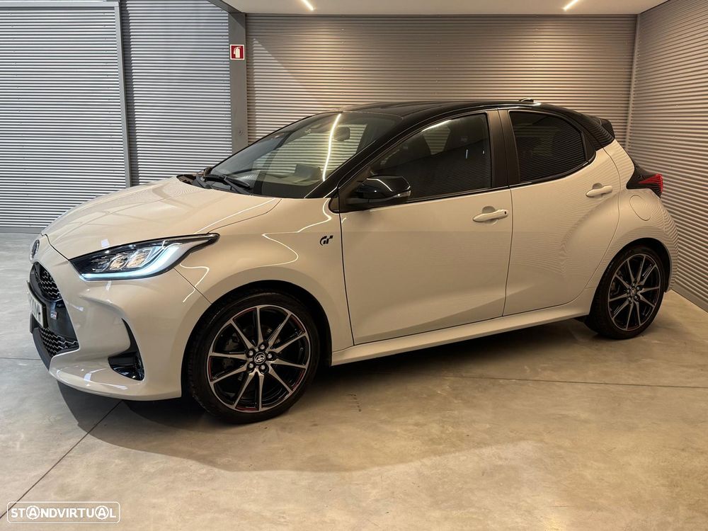 Toyota Yaris 1.5 HDF GR Sport - 2