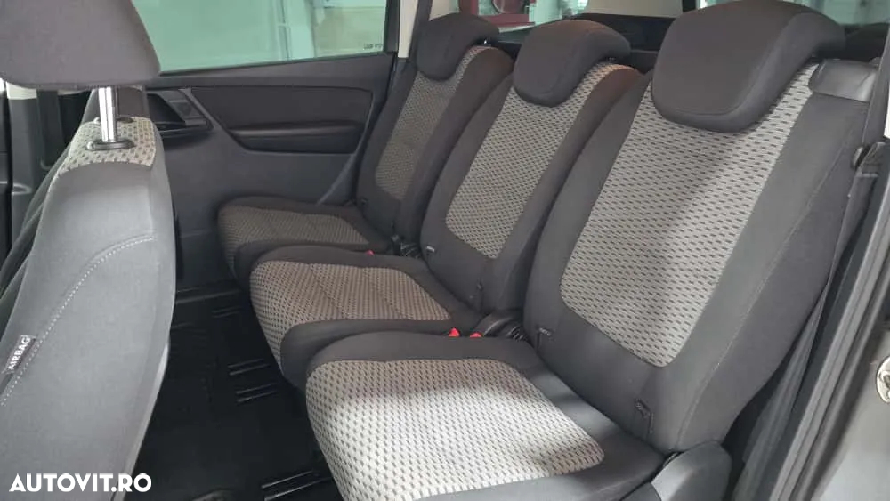 Volkswagen Sharan 2.0 TDI DPF BlueMotion Technology Trendline - 8