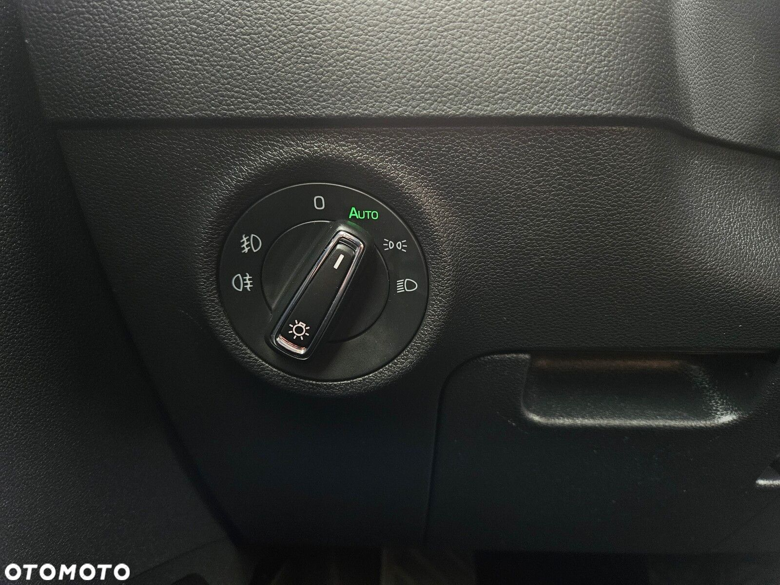 Skoda Karoq 1.5 TSI ACT GPF 4x2 Style DSG - 12